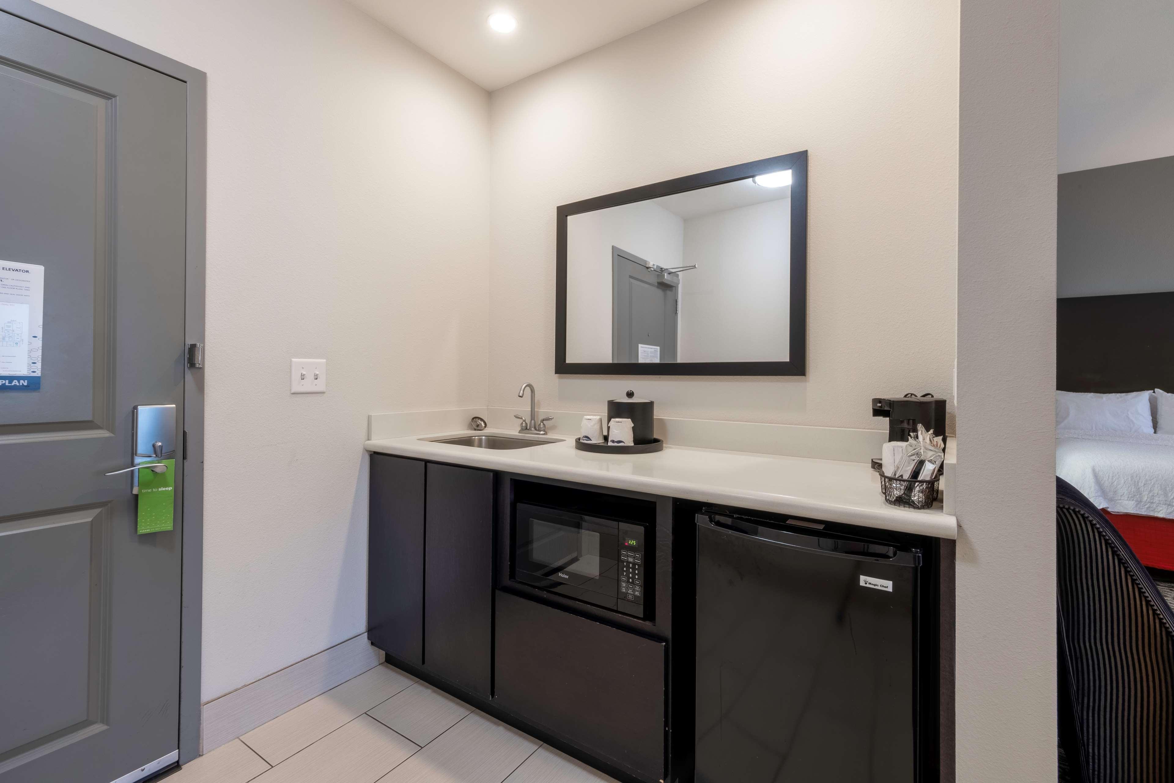 Hampton Inn & Suites Dupont Zewnętrze zdjęcie